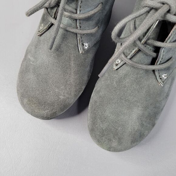Tommy Bahama Kaja Wedge Suede Ankle Booties Lace Up Boots Grey Size Women's 7B - Picture 7 of 16